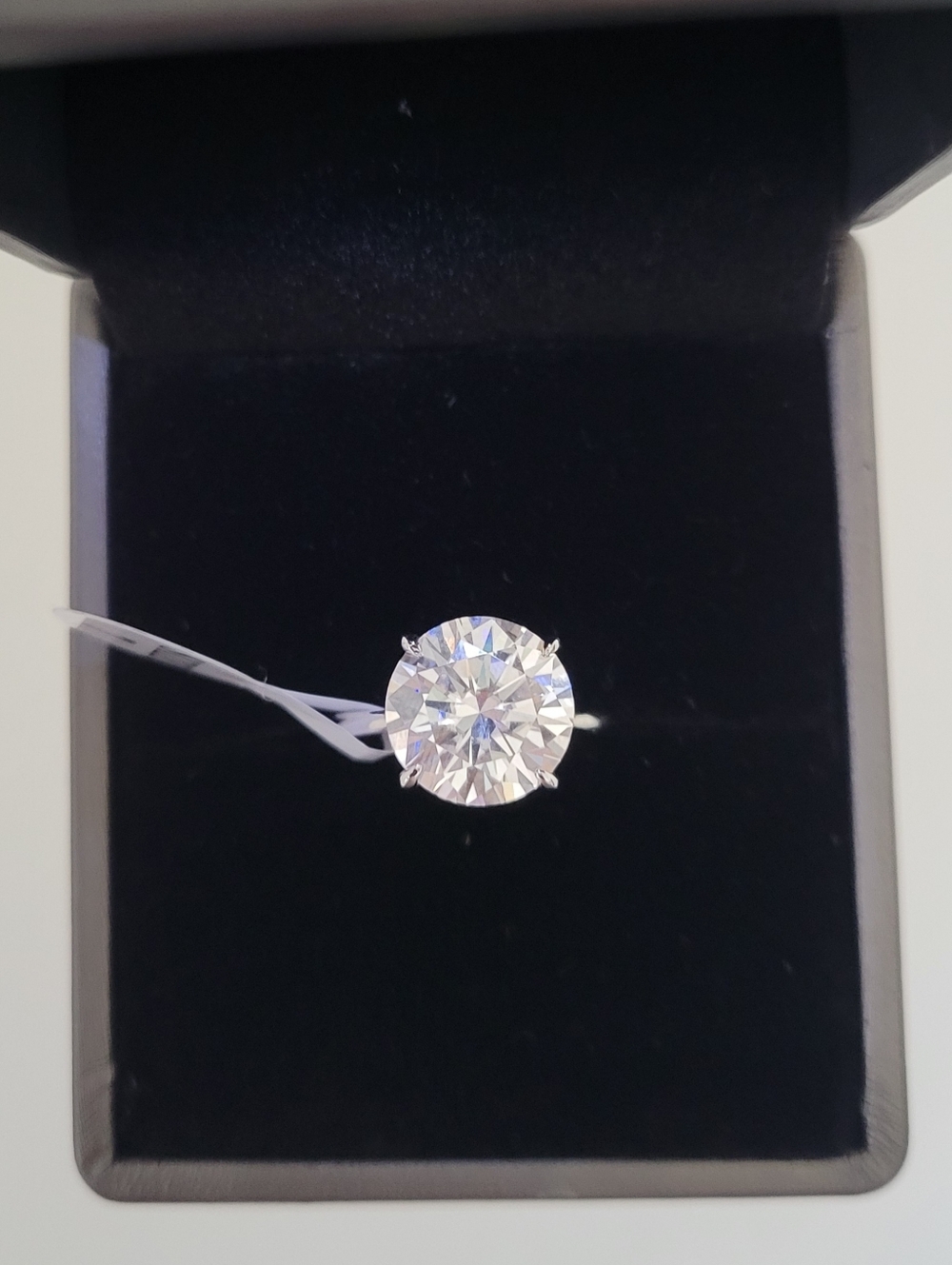 New Certified 5ct moissanite  ring